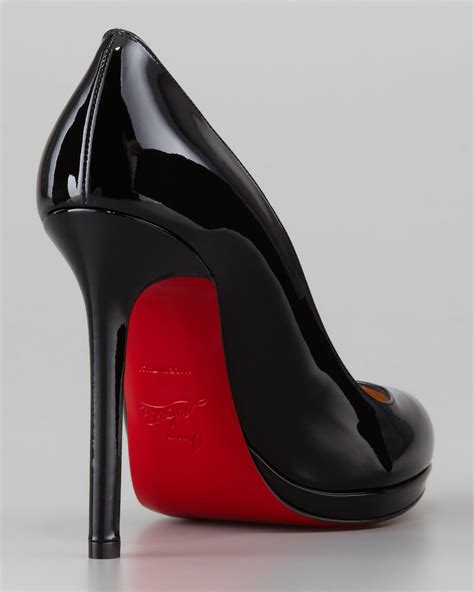 red bottoms shoes louboutin